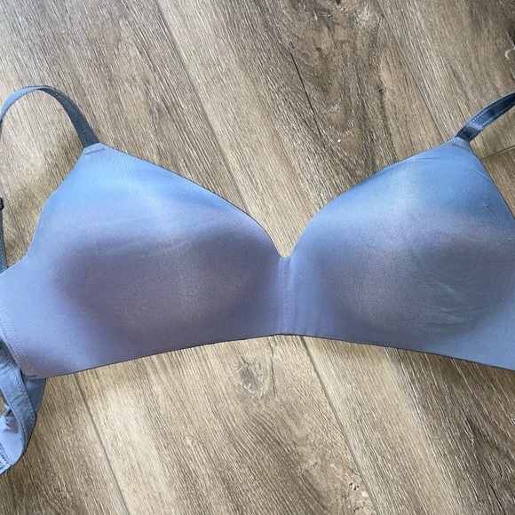 Wireless tshirt bra - Picture 1 of 3